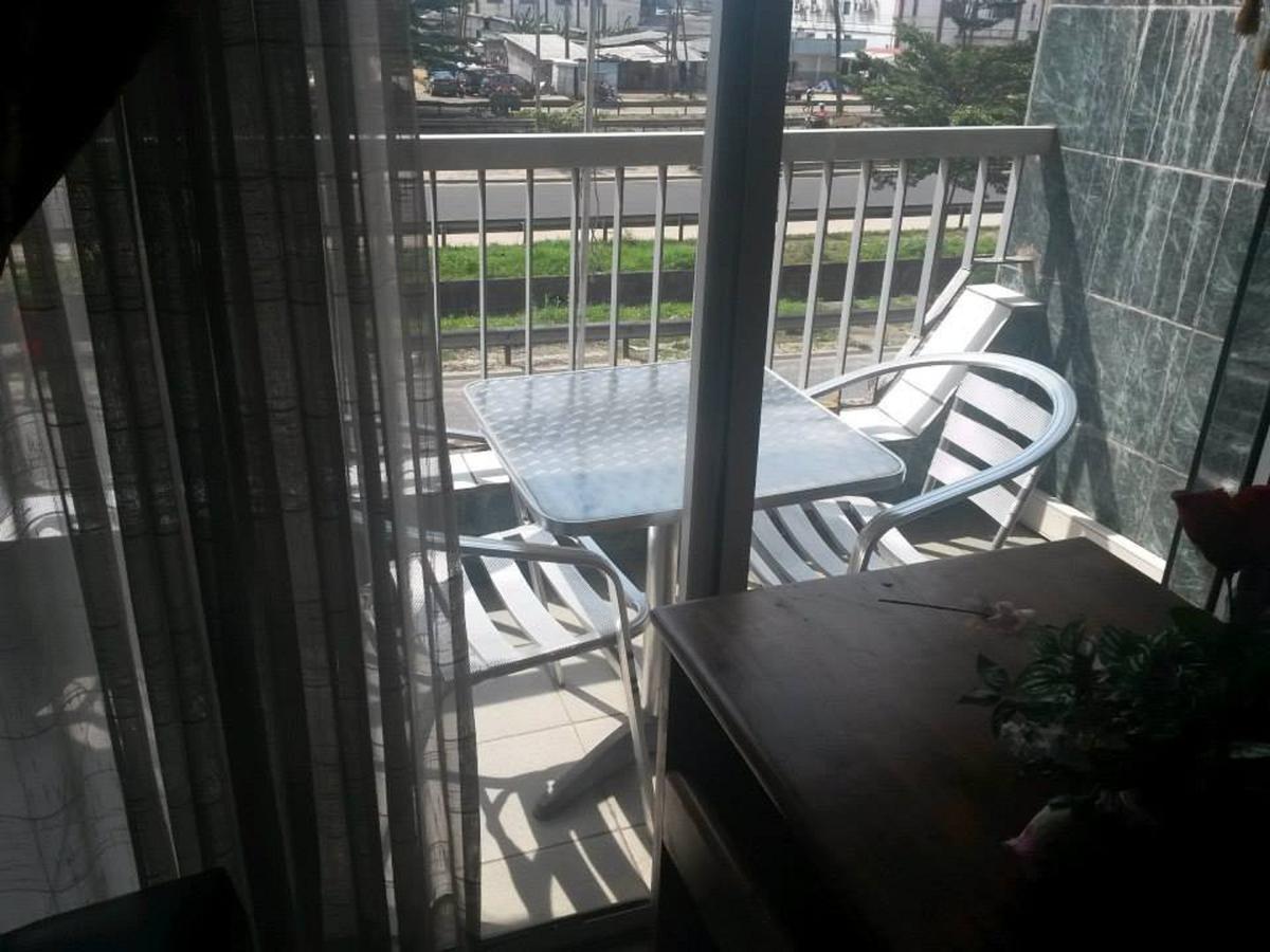 Barcelone Hotel Douala Exterior foto